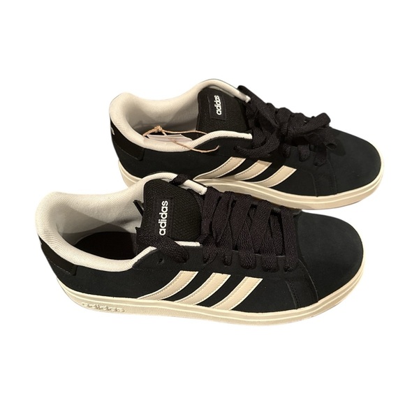 NWT Adidas Grand Court - Picture 1 of 11